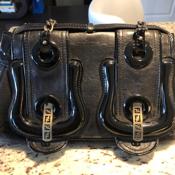 Fendi B bag and matching wallet - Picture 6 of 16